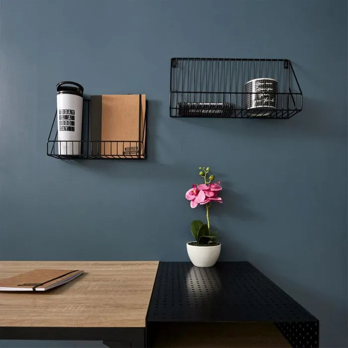 Set of 2 wired wall shelves