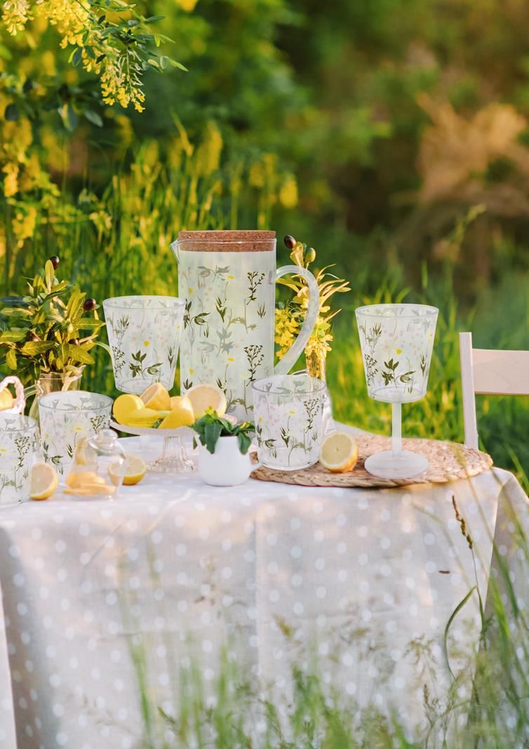 Pitcher With Daisy Print & Cork Lid 1.1LT